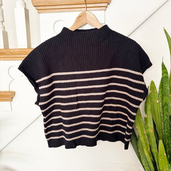 Blu Pepper Black Beige Striped Funnel Neck Sweater Cap Sleeve Knit Top Size L - Picture 2 of 7